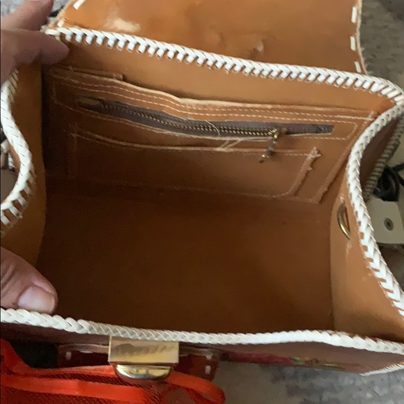 Vintage tooled saddle purse - Picture 6 of 11